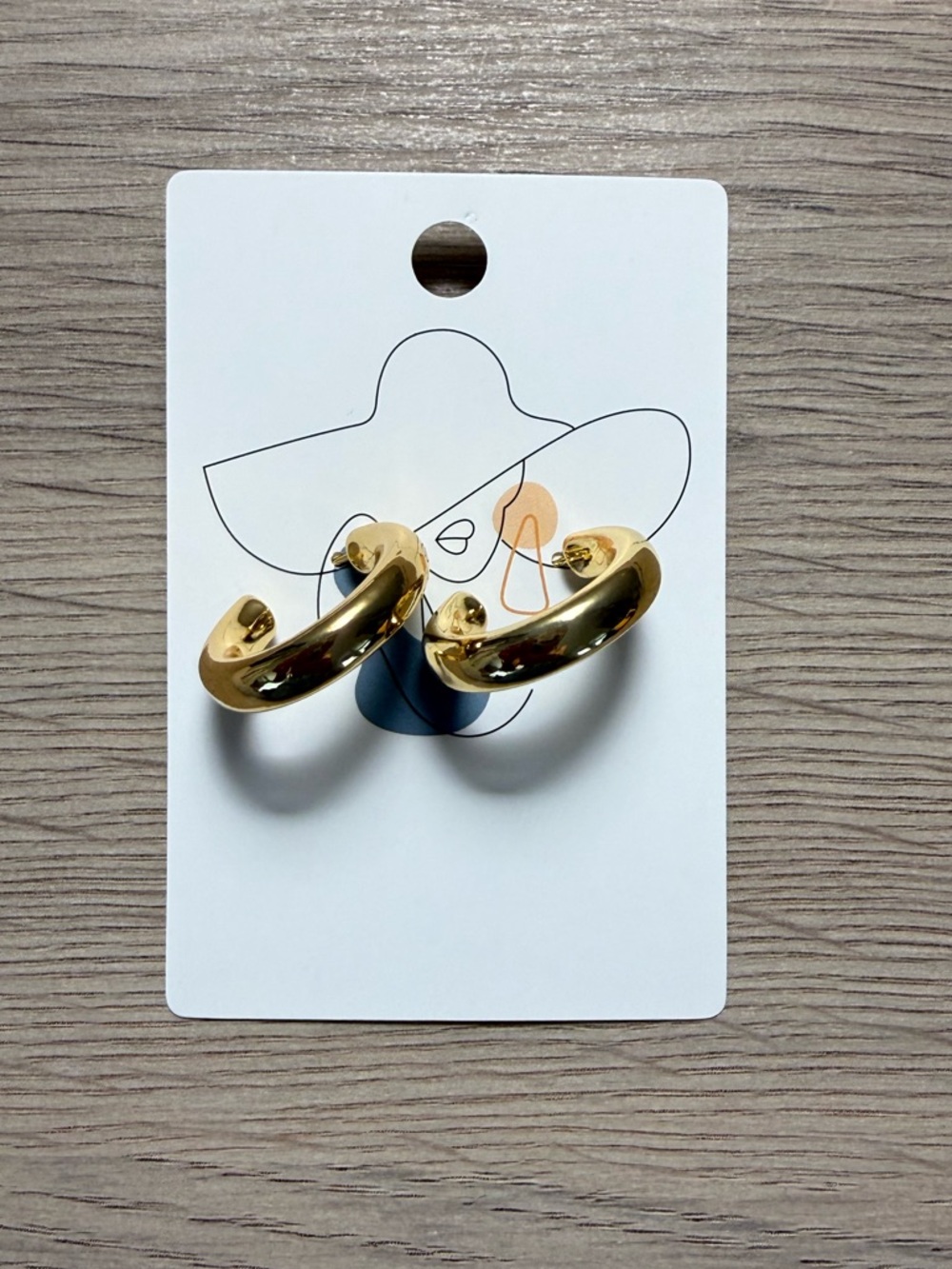 2/$10 | Gold plated hoop earrings